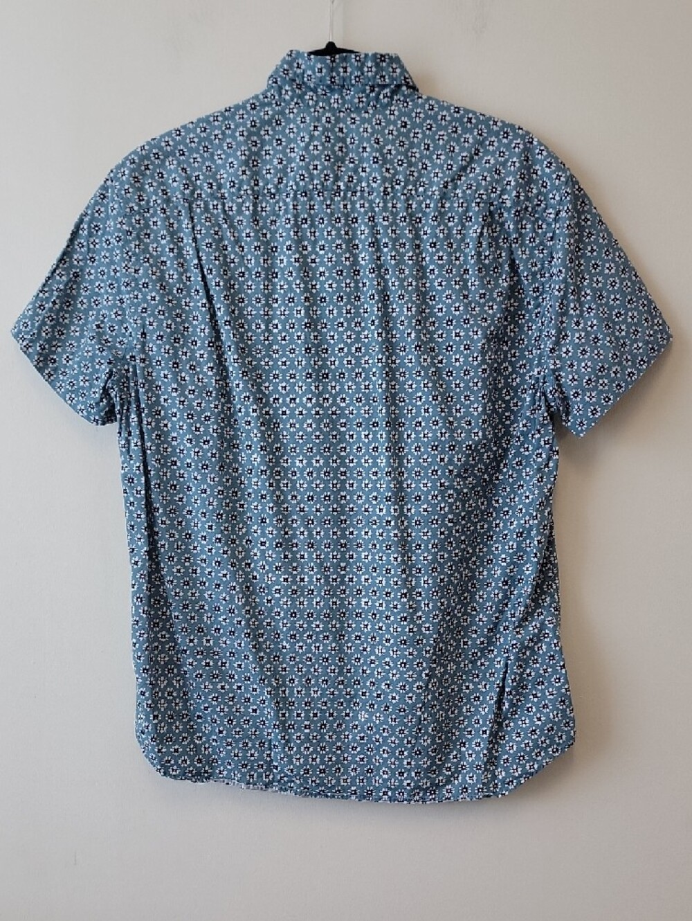 J. Crew Light Blue Short-Sleeve Button-Down Shirt with White Floral Print - Picture 5 of 9